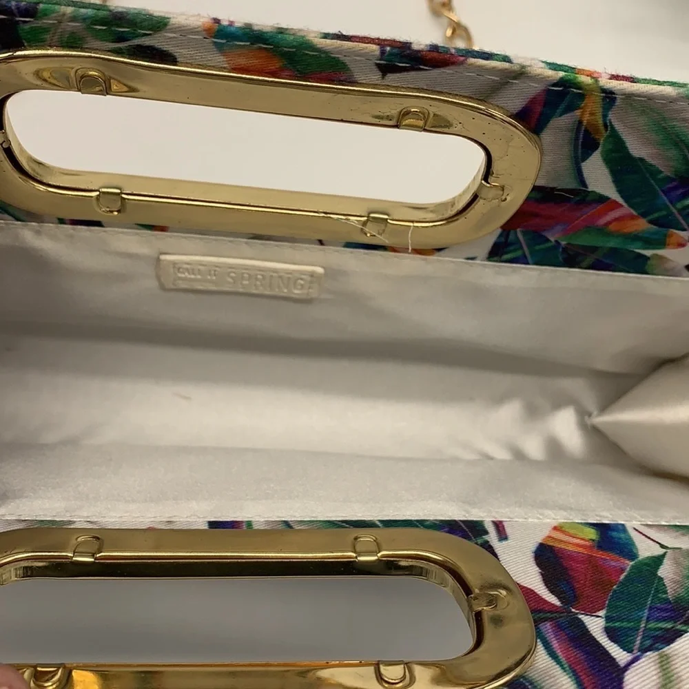 Call it Spring handbag - Picture 4 of 6